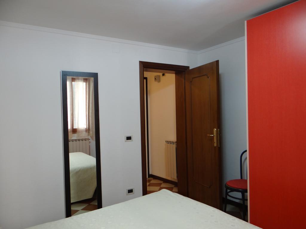 Appartamento Al Ghetto Vecchio Veneza Quarto foto